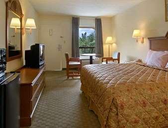 Days Inn By Wyndham Moss Point Pascagoula Номер фото
